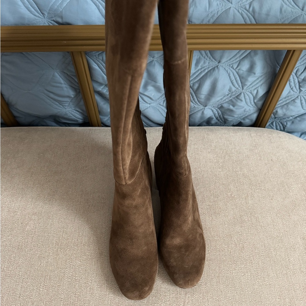 Very volatile boots - Picture 3 of 5